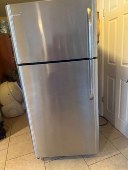 Refrigerator in good working conditions