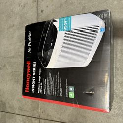 Honeywell Insight 190' Medium-Large Rooms HEPA HPA5100WV1 Air Purifier White: Quiet Fan, Carbon Filter, Energy Star Certified