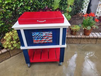 RED, WHITE & BLUE MOBILE COOLER