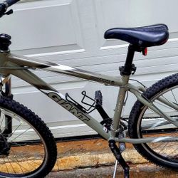GIANT Iguana Mountain Bicycle (24 gears, Disc Brakes) for Sale in Herndon, VA - OfferUp GIANT Iguana Mountain Bicycle (24 gears, Disc Brakes) for Sale in Herndon, VA - OfferUp