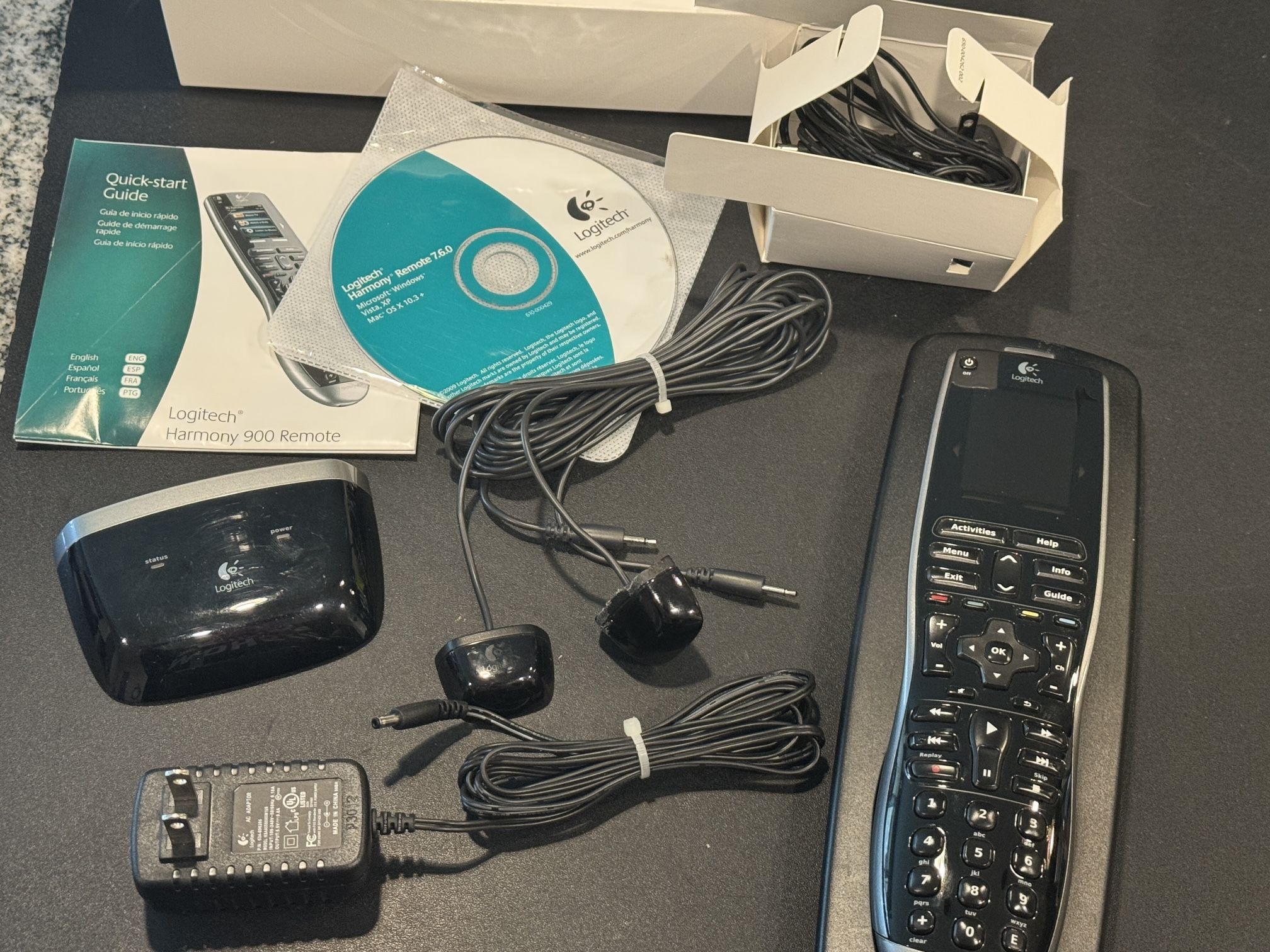 Logitech Harmony 900 Universal Remote Control & Original Box