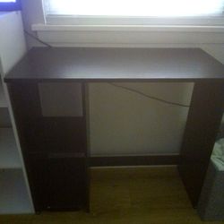 Black Desk 