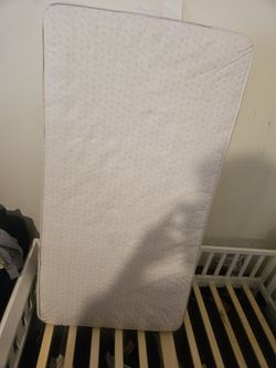 Crib/ Toddler Bed