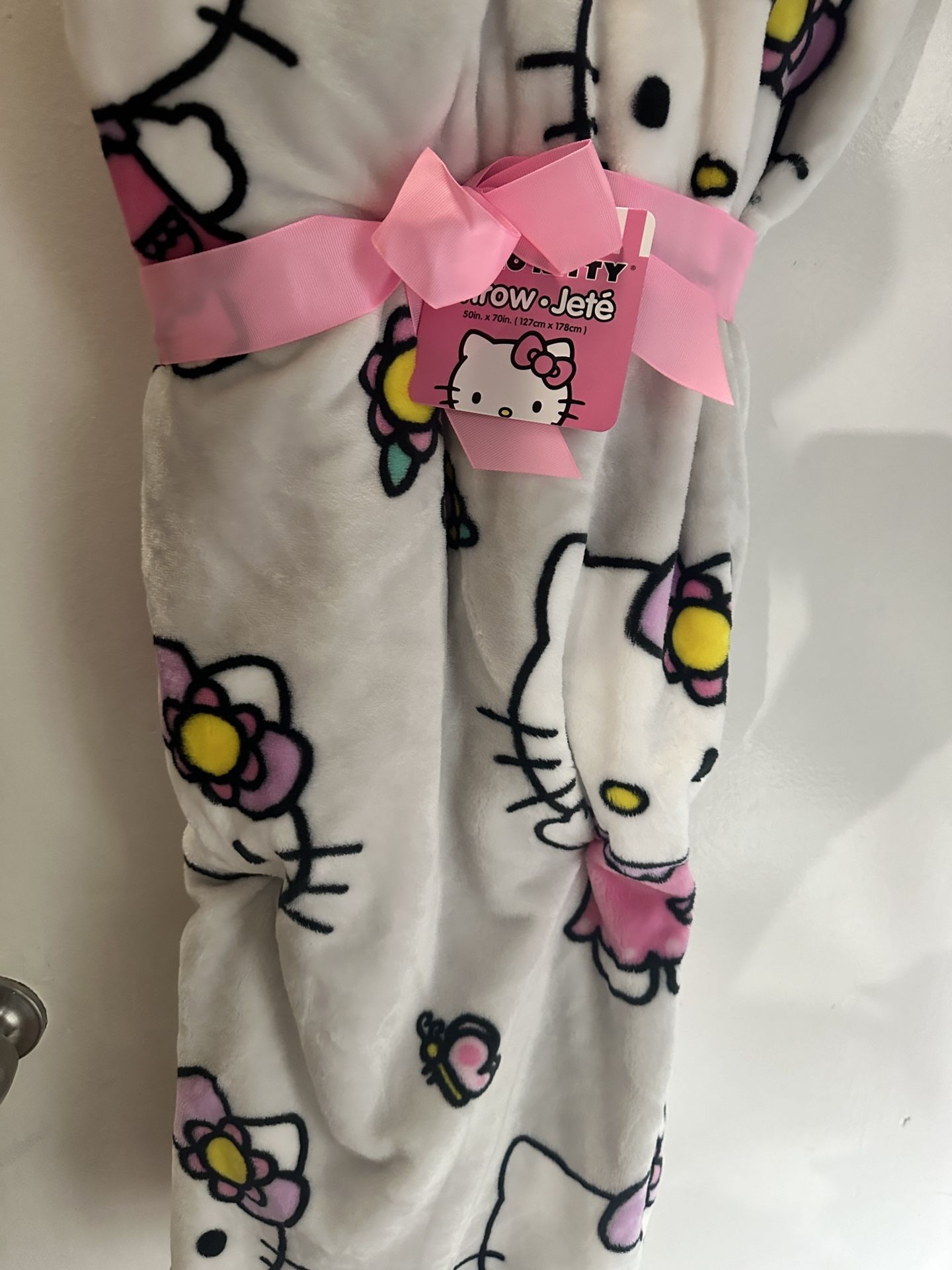 New Hello Kitty Blanket