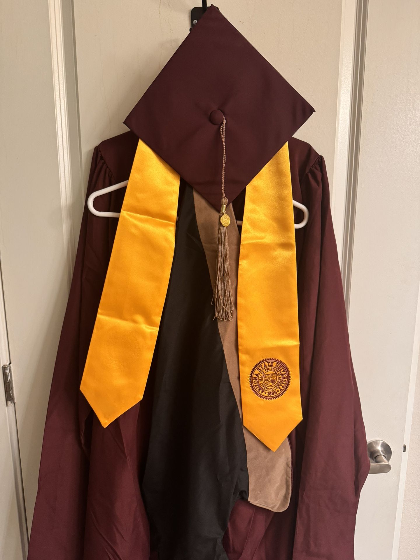 ASU Graduation Gown (Business School) Full Set