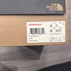 North Face Alpenglow IV Kids Boot Size 12