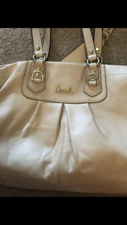 Used like new 100% original Leather Coach Bag