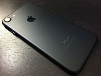 IPhone 7 32gb factory unlocked