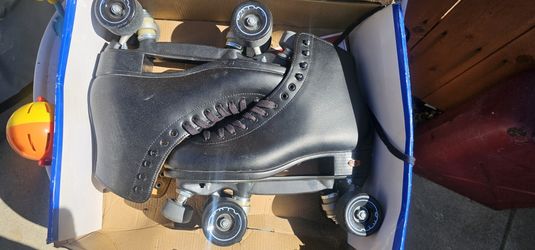 Skates