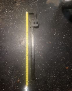 PIPE WRENCH STILSON HEAVY DUTY 36 INCH