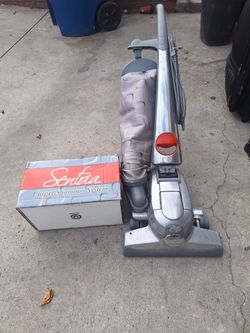 Kirby high grade vacuum w shampooed and multiple attachment