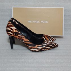 Michael Kors designer stiletto heel pumps. Size 9 women's shoes. Brand new in box 