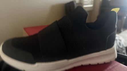 Boys Water Shoes Size 2