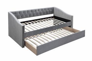 $260 day bed not including mattress