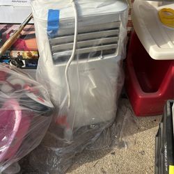 Frigidaire Penguin AC