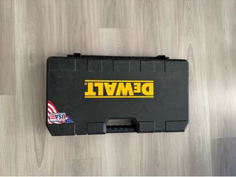 DEWALT grease gun