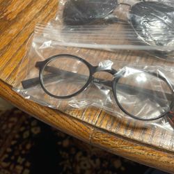 Reading Glasses. 35 Pair