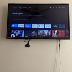 20” ONN Roku Smart TV – Great Condition