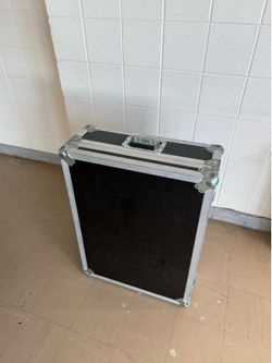 Metal case