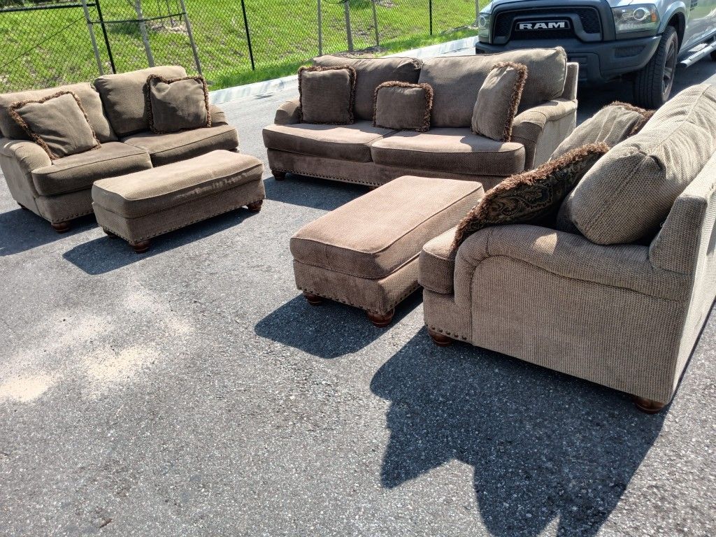 5 Piece living Room Set