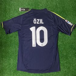 Real Madrid Away Jersey 12/13 Özil