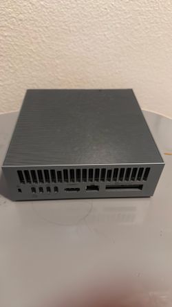 Asus Ascent GX10