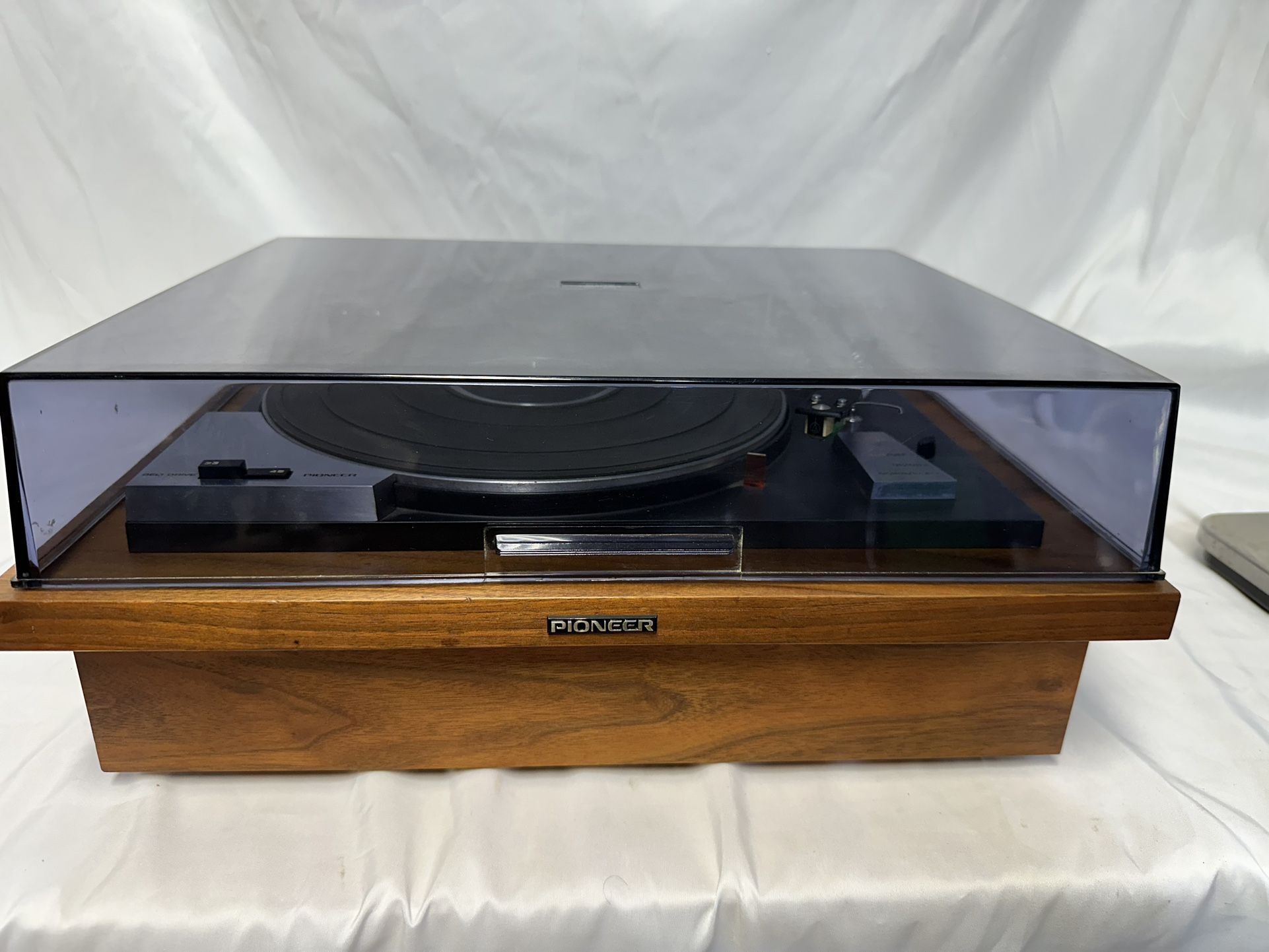Vintage Pioneer PL-50 Turntable