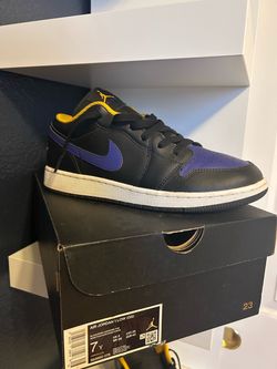 Jordan 1 Low Lakers