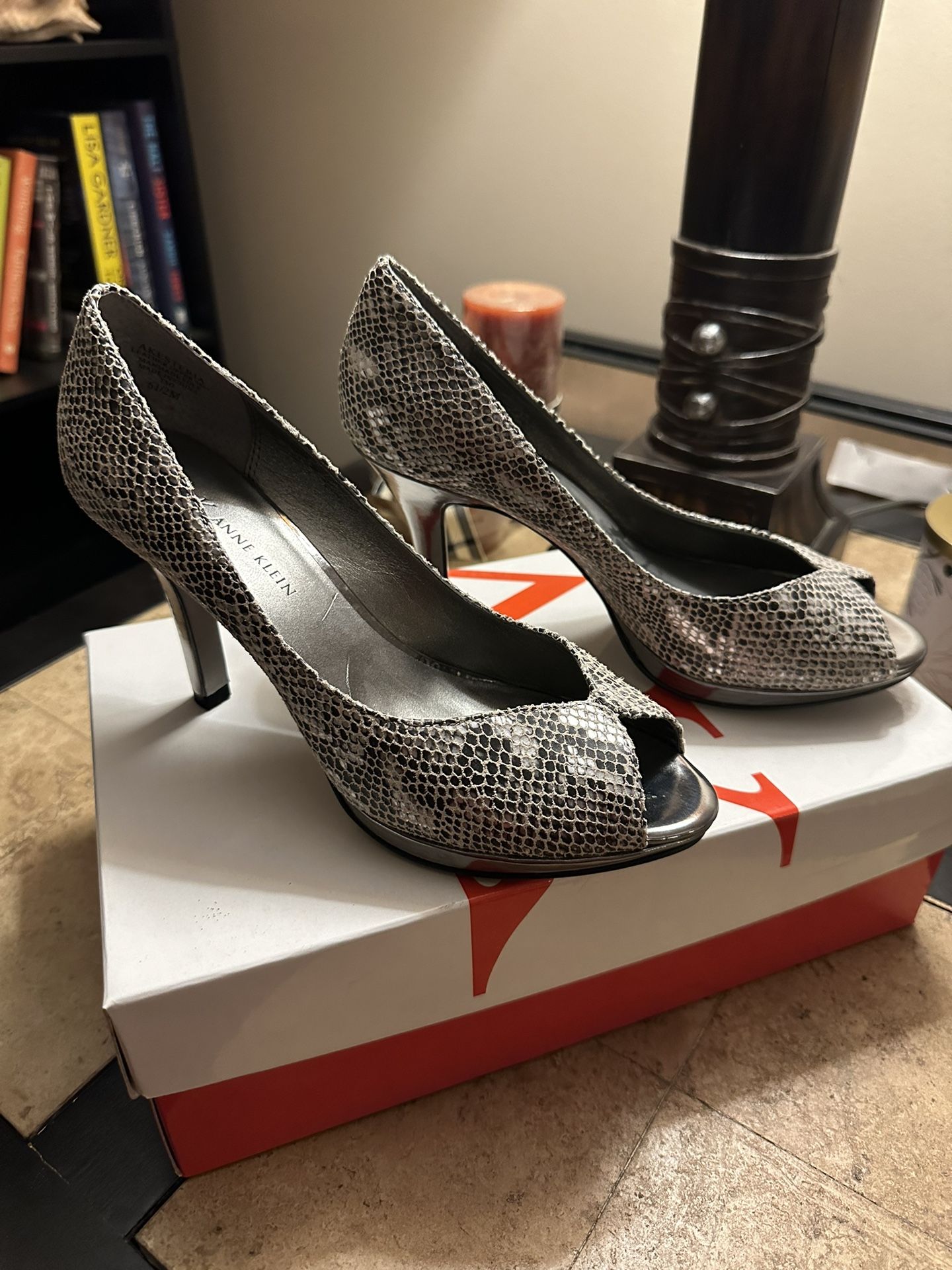 Women’s Anne Klein Heels (size 6.5) - (New!)