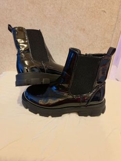 Girl boots