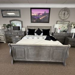 4 PC KING BEDROOM SET 