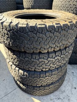 235/80r17 bfgoodrich ko2 tires en excelentes condiciones de vida las 4