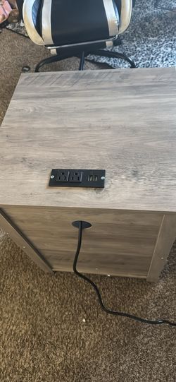 Corner table side bed