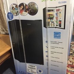 Refrigerator  New  In The Box Unopened 