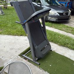 Treadmill 