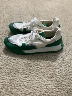 Zara women size 40 /9 sneakers