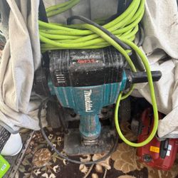 Makita Hammer
