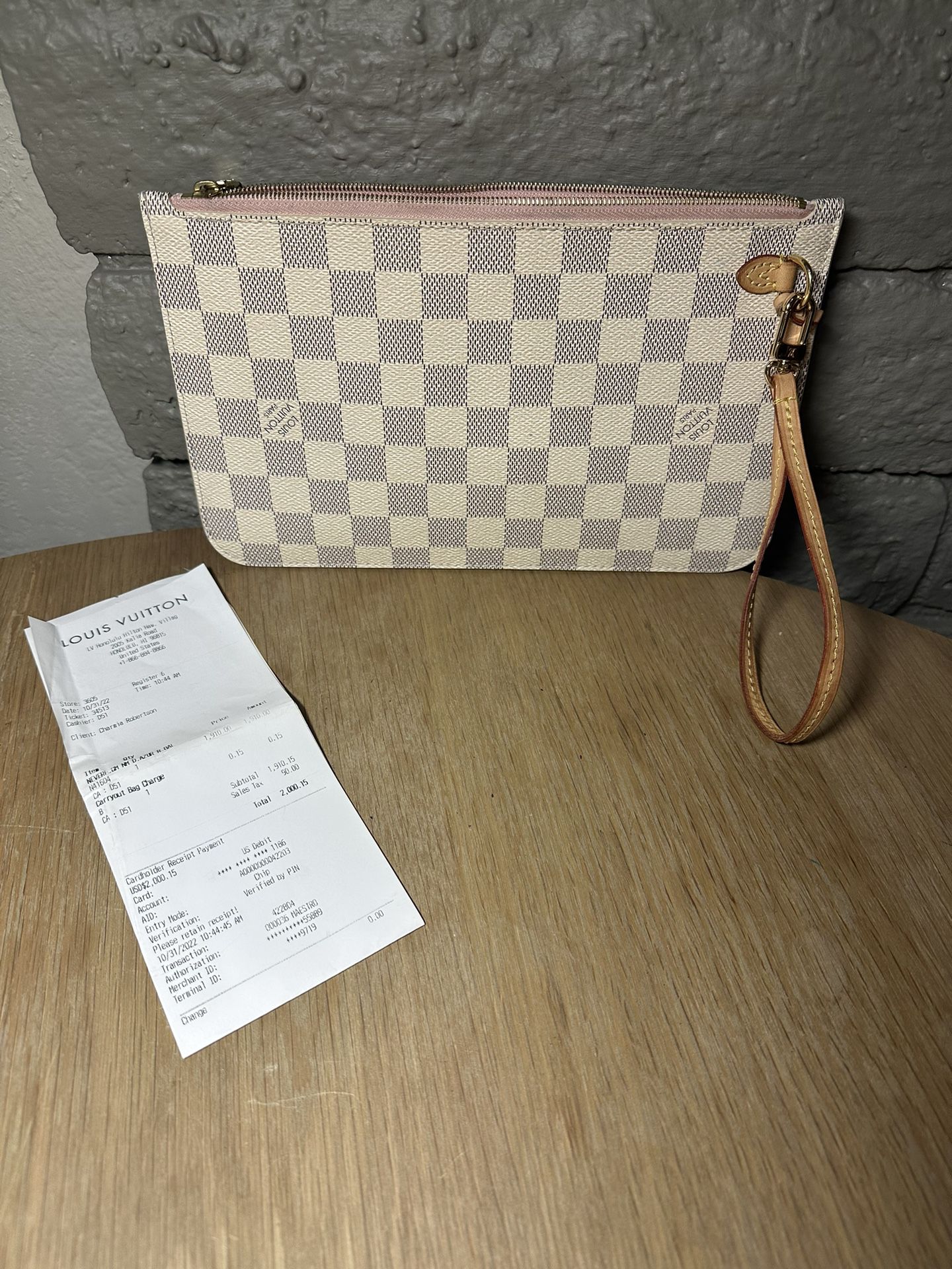 Authentic Neverfull GM Wristlet 