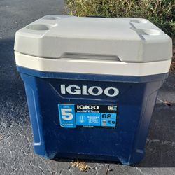 Igloo Cooler With Wheels
