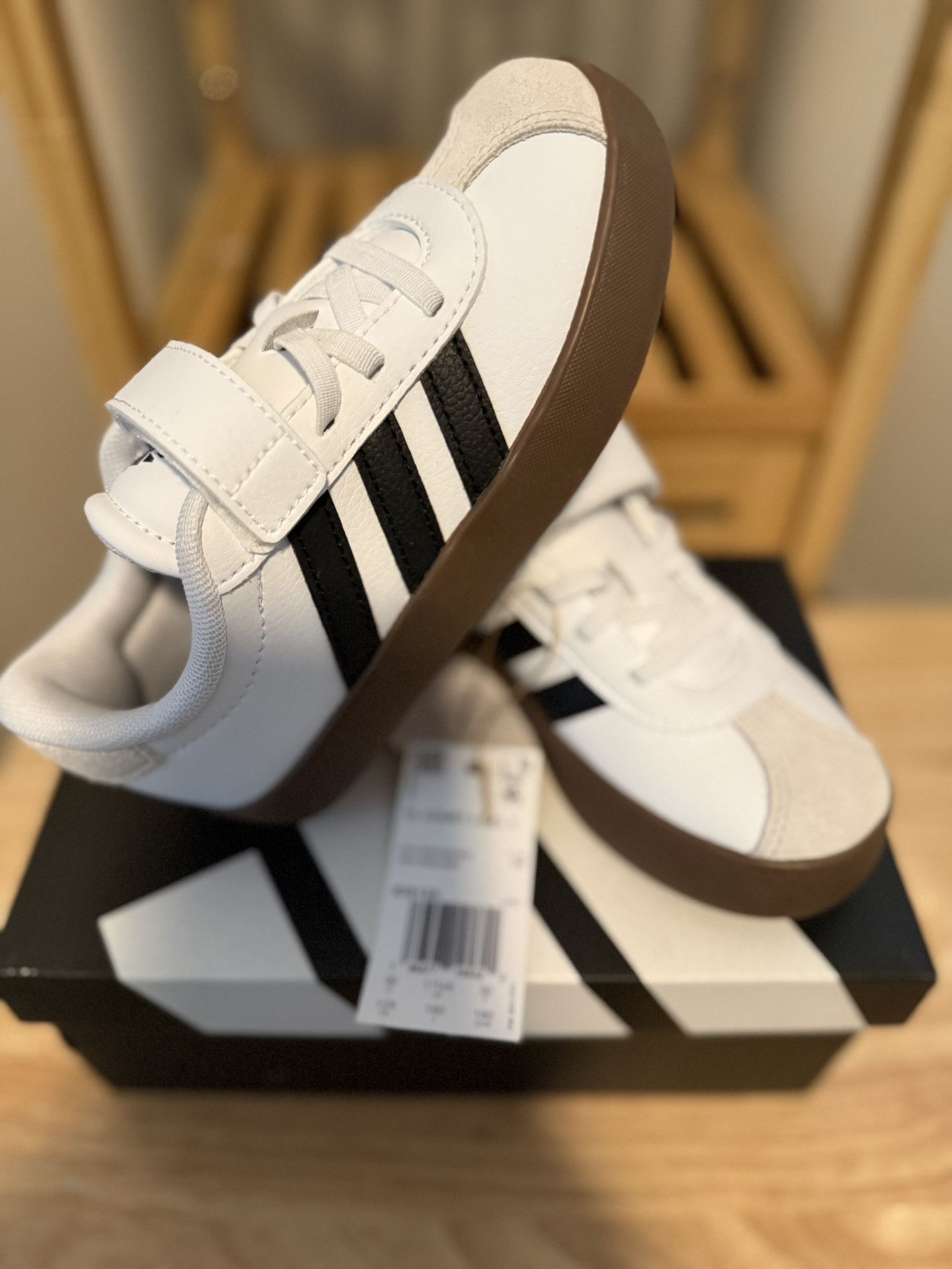 Kids New Adidas VL court Size. 12 K