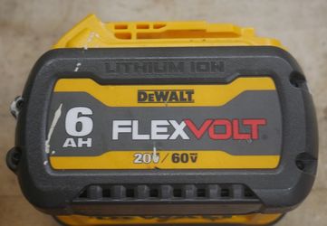 DEWALT FLEXVOLT 6Ah 20V/60V Lithium-Ion Battery DCB606