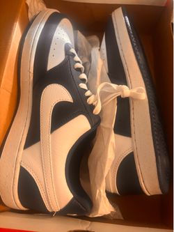 Nike court vision low SIZE 8 men’s