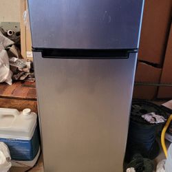 Small Refrigerator