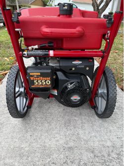 LIKE NEW 5,550 Watt Generac Generator