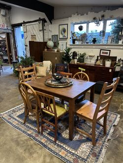 Modern Dark Wood Dining Table  / HE9QLG