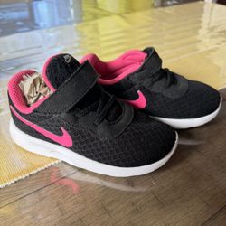 Girls Pink Nike Shoes