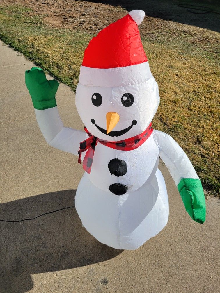 3ft Snowman ⛄️ Car Inflatable In Good Used Condition
