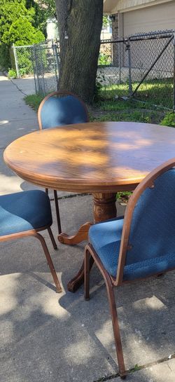 🪑⚗️🍽️dining room Table and 6 chair🪑⚗️🍽️....