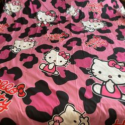 Hello Kitty Zip light Comforter w/2 Pillow Cases -FULL