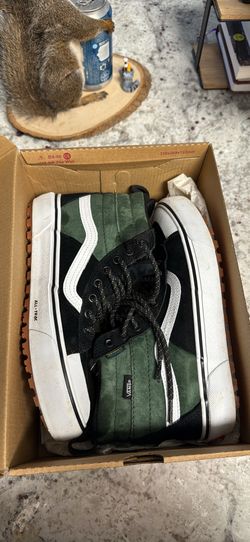 MTE VANS SIZE 8 W